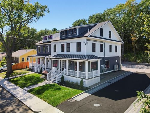 36-36 Linwood Ave, Melrose, MA, 02176 | Card Image