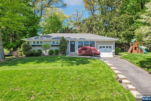 480 Upper Boulevard, Ridgewood, NJ, 07450 | Card Image