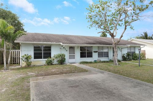 8810 Se Hobe Ridge Ave, Hobe Sound, FL, 33455-4619 | Card Image