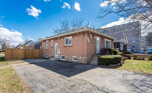 main-67 Seven Oaks Drive, Hamilton, ON, L9A4E3 | Card Image