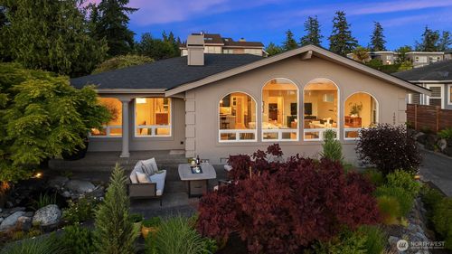 1602 Washington Avenue, Mukilteo, WA, 98275 | Card Image