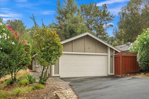 16973 Helene Ln, Morgan Hill, CA, 95037-6611 | Card Image
