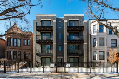 1n-4536 S Prairie Ave, Chicago, IL, 60653-3912 | Card Image