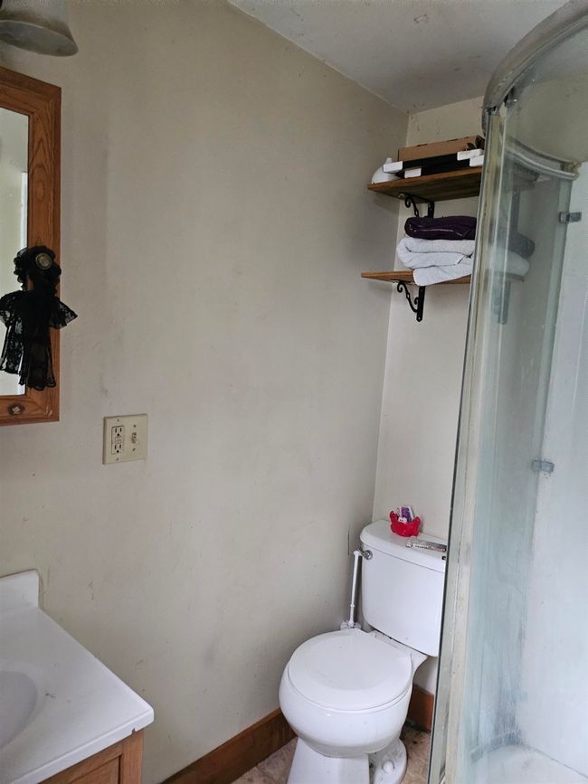 41 Jasper St, House other with 3 bedrooms, 2 bathrooms and null parking in Berlin NH | Image 19