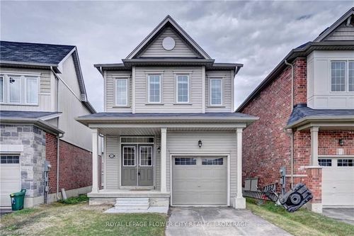 15 Blacksmith Dr, Breslau, ON, N0B1M0 | Card Image