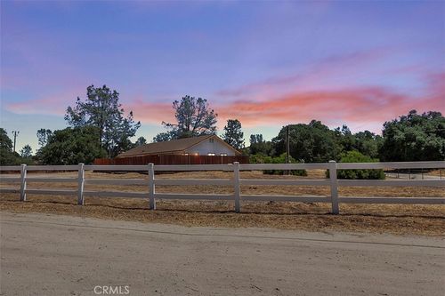 4281 Blue Rd, Creston, CA, 93432-9630 | Card Image