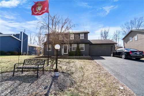 6215 Diffin Rd, Cicero, NY, 13039-9399 | Card Image