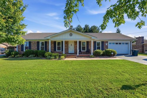 226 Oakland Dr, Sparta, TN, 38583-1411 | Card Image