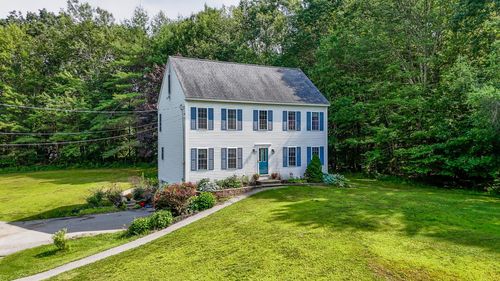 22 Victoria Farms Rd, Fremont, NH, 03044-3344 | Card Image