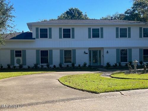 712 Eastwood St, Pascagoula, MS, 39567-7546 | Card Image