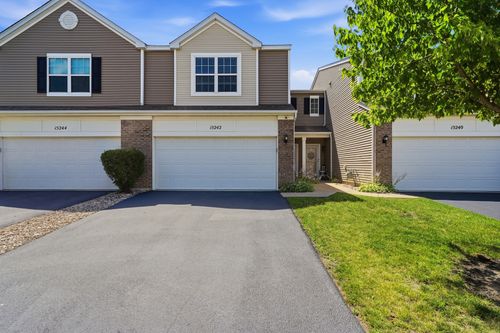 15242 Kenmare Cir, Manhattan, IL, 60442-1440 | Card Image