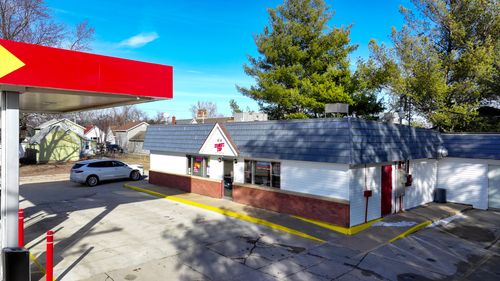 1615 4th St, Fulton, IL, 61252-1773 | Card Image