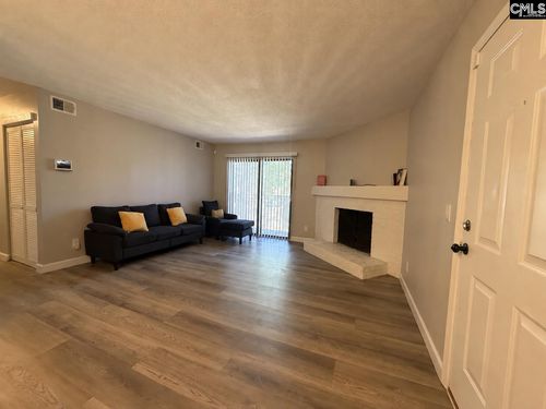 307 Menlo Dr, Columbia, SC, 29210-6560 | Card Image