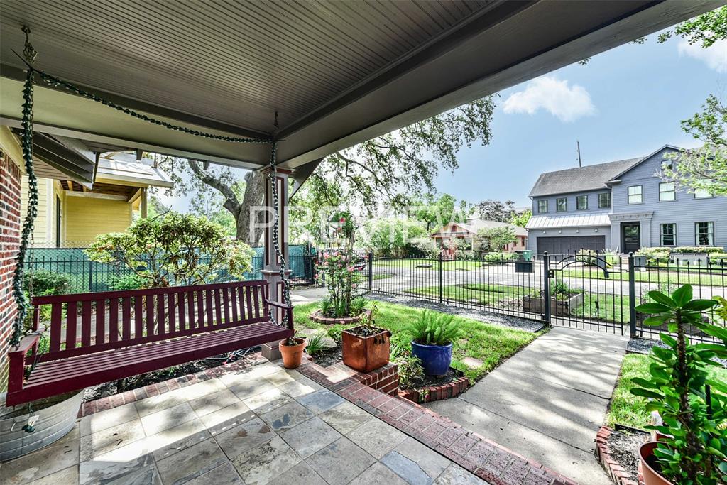 Ralfallen St, Houston, TX 77008