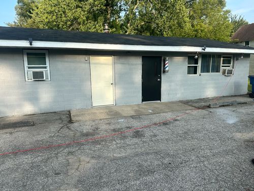 107 S Crystal Ave, Benton Harbor, MI, 49022-8122 | Card Image