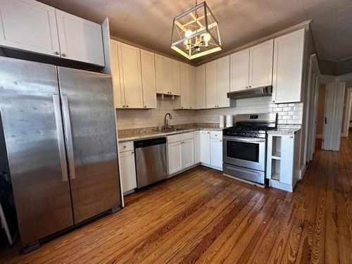 2-123 W 6th St, Bayonne, NJ, 07002-1131 | Card Image