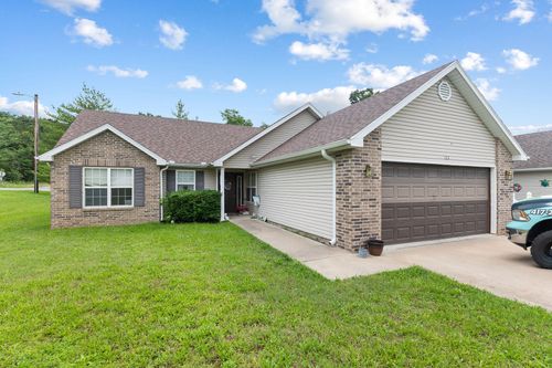 111 Birchwood Cir, Branson, MO, 65616-8646 | Card Image