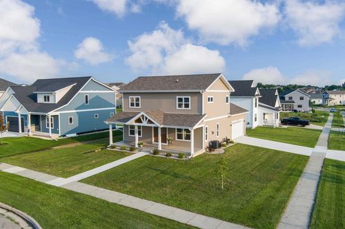 1295 Stonehaven Dr, SUN PRAIRIE, WI, 53590-4696 | Card Image