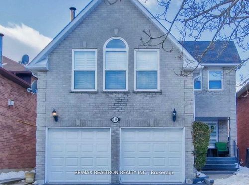 lower-136 Mullen Dr, Ajax, ON, L1T2A7 | Card Image