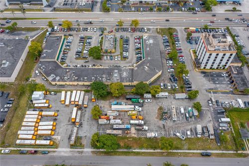 18352 Nw 2nd Ave, Miami Gardens, FL, 33169-4504 | Card Image