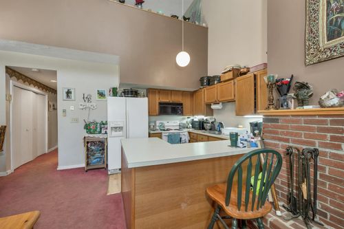 j3-40 Davis Rd, Plymouth, NH, 03264-3057 | Card Image