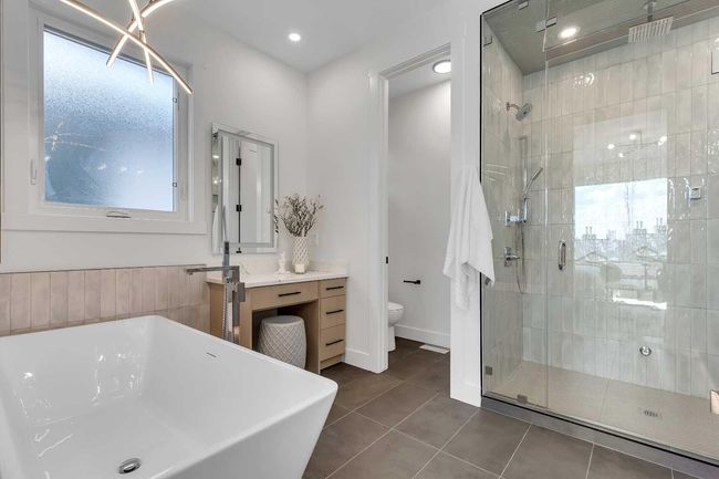 42 Collingwood Place Nw, House other with 5 bedrooms, 4 bathrooms and 2 parking in Calgary AB | Image 30