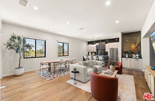 unit-b-752 W 19th St, Costa Mesa, CA, 92627-6168 | Card Image