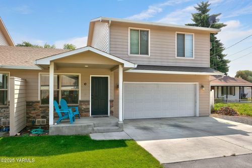 unit-c-310 Riverview Ave, Selah, WA, 98942-1744 | Card Image