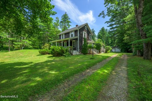 42 East St, Stockbridge, MA, 01262-9708 | Card Image