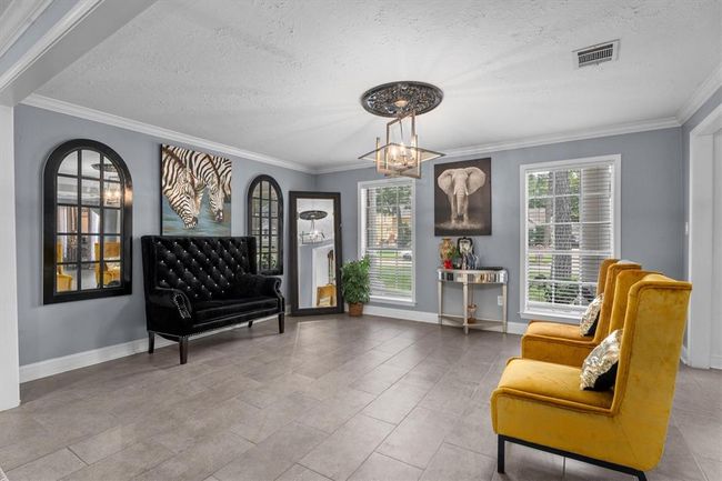 1st Floor: Music Room (15 x 13) | Image 6