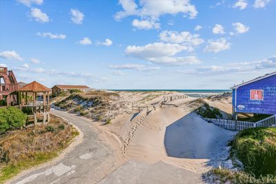 10025-C E Pelican Street, House other with 3 bedrooms, 2 bathrooms and null parking in Nags Head NC | Image 2