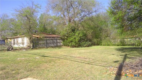 915 Florence Rd, Killeen, TX, 76541-7720 | Card Image