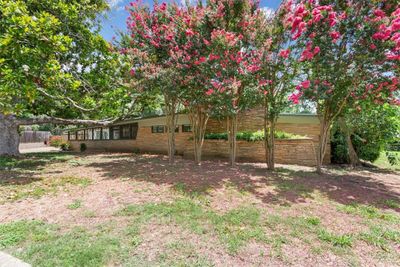 2524 Rockview Drive, House other with 3 bedrooms, 2 bathrooms and 2 parking in Waco TX | Image 3