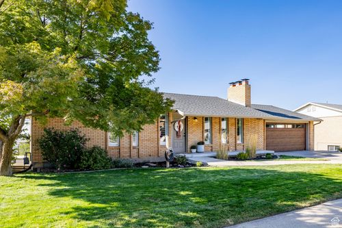 2024 Bonneview Dr, Bountiful, UT, 84010-4224 | Card Image