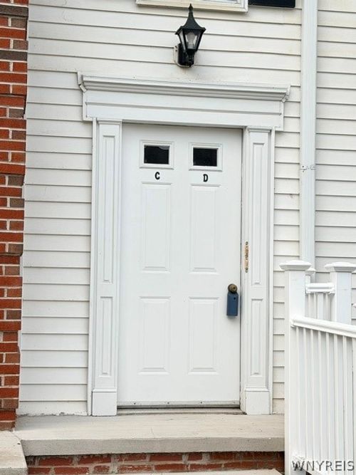 c-960 Hopkins Rd, Amherst, NY, 14221-8318 | Card Image