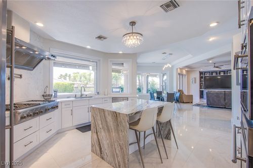 1890 Pago Ct, Las Vegas, NV, 89117-2040 | Card Image