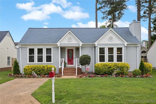 942 Chartwell Dr, Newport News, VA, 23608-7750 | Card Image