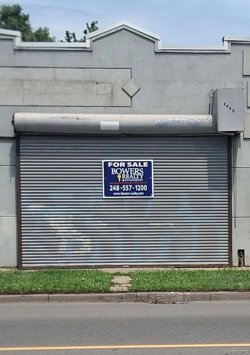 9460 Conner St, Detroit, MI, 48213-1223 | Card Image
