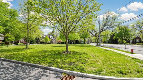 3 Oakwood Pl, Hamilton, ON, L8S4C9 | Card Image