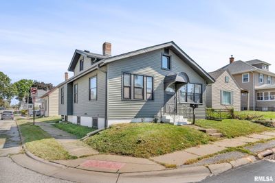 2231 N Division Street, House other with 2 bedrooms, 1 bathrooms and null parking in Davenport IA | Image 1