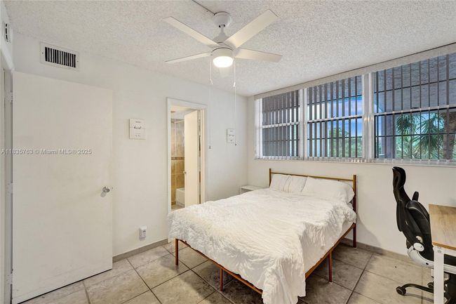 APT-304 - 1911 Sabal Palm Dr, Condo with 2 bedrooms, 2 bathrooms and null parking in Davie FL | Image 16