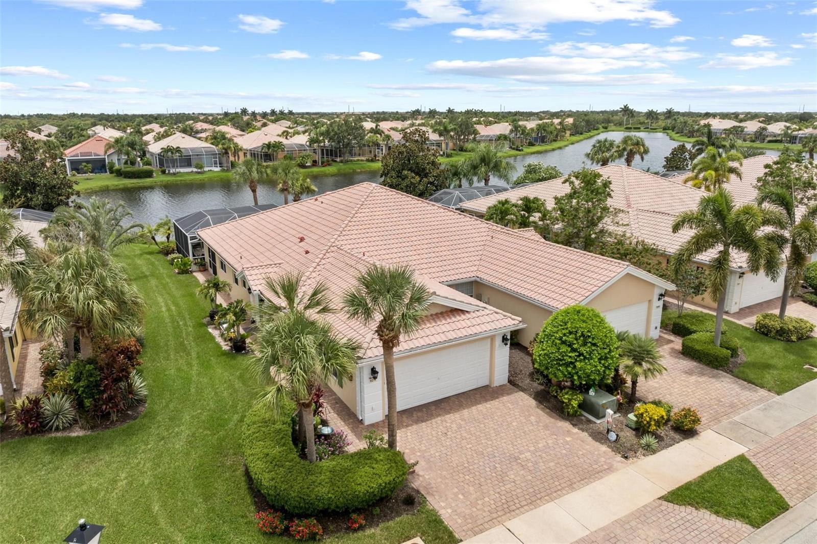 Erice St, Venice, FL 34293