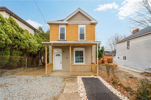 3907 Mcwhinney St, Homestead, PA, 15120-3217 | Card Image