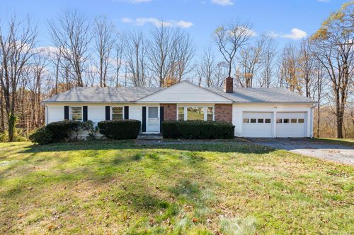 7 Cross Brook Rd, Newtown, CT, 06470-1733 | Card Image