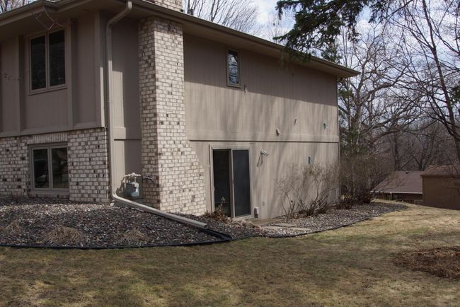 Patio Door from Amusement/Family Room to Side Yard! | Image 28