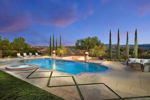 38408 Mesa Rd, Temecula, CA, 92592-8606 | Card Image