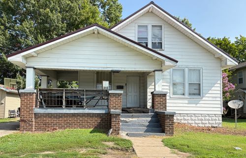 310 E Hester St, Carbondale, IL, 62901-3703 | Card Image