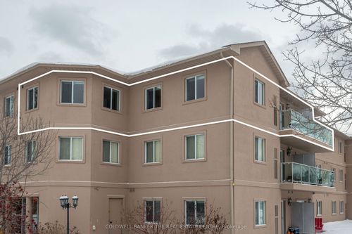 302-125 Bond St, Orillia, ON, L3V1J7 | Card Image