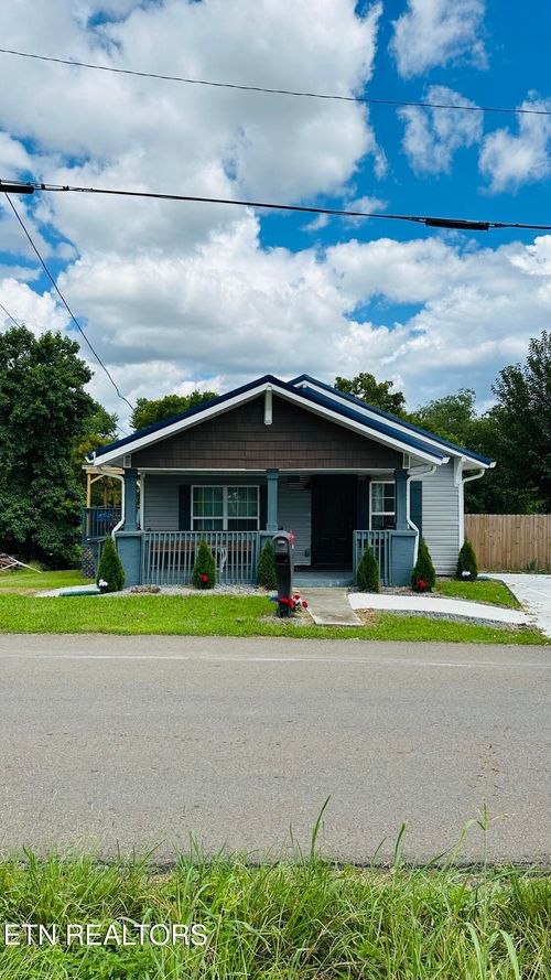 122 Pickering St, Knoxville, TN, 37914-5949 | Card Image