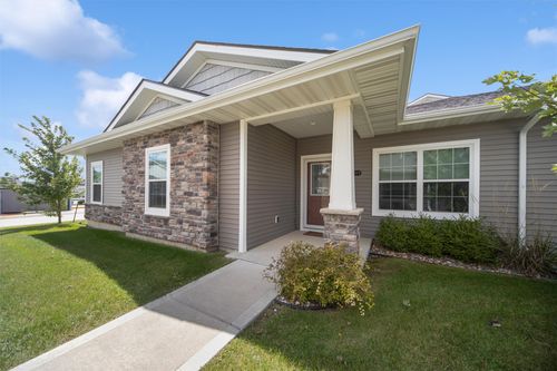 9019 Nelle Ln, West Des Moines, IA, 50266-3906 | Card Image